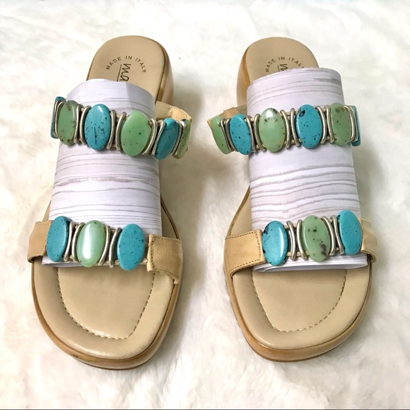 Beautiful beaded Matisse sandals made in Italy - Picture 3 of 6